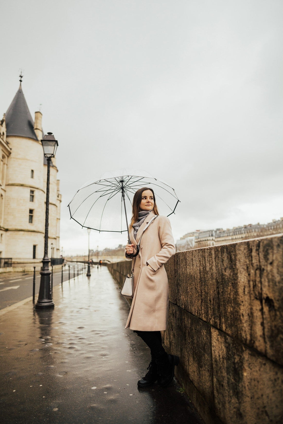 French Elegance in Modern Dating: Approaching Relationships with Style and Substance